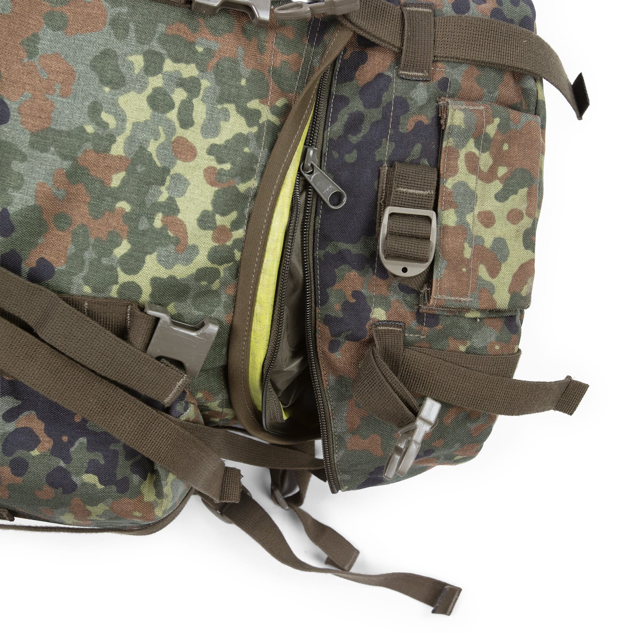 Bundeswehr Flecktarn 65L Rucksack - Image 7