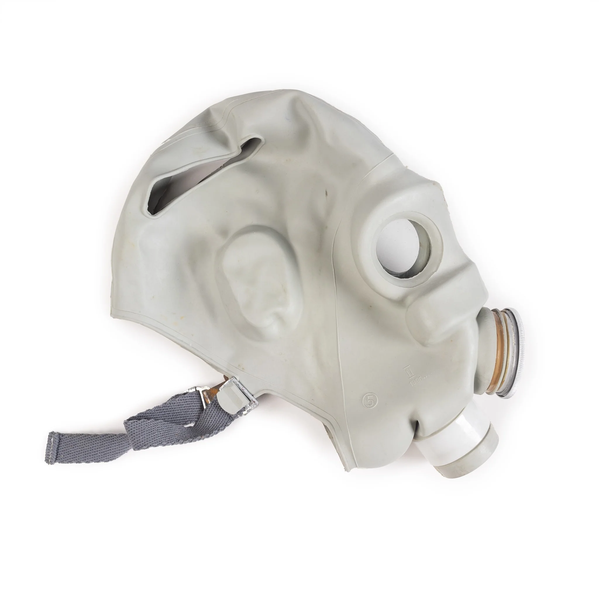 Hungarian 70M Gas Mask - Image 3