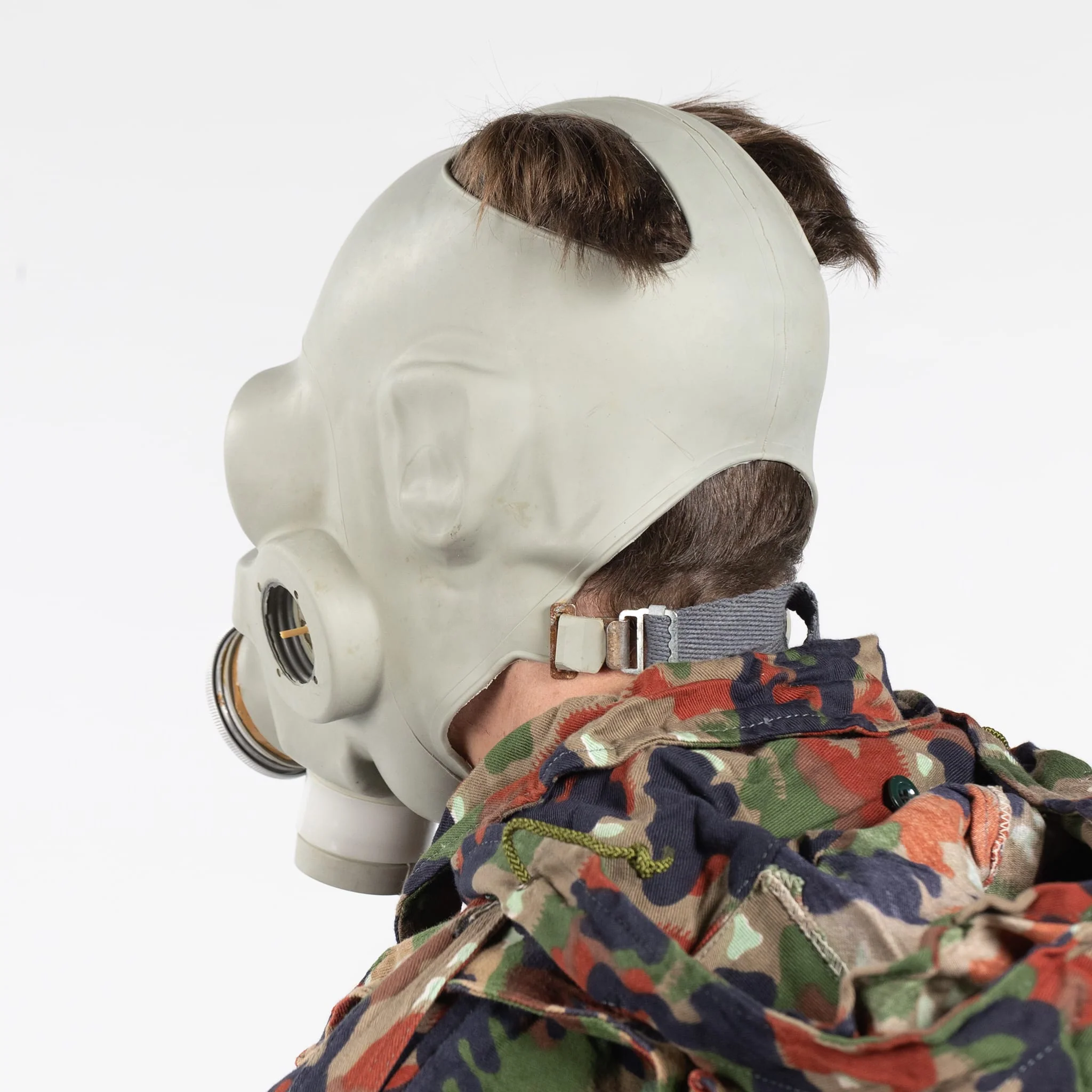 Hungarian 70M Gas Mask - Image 5