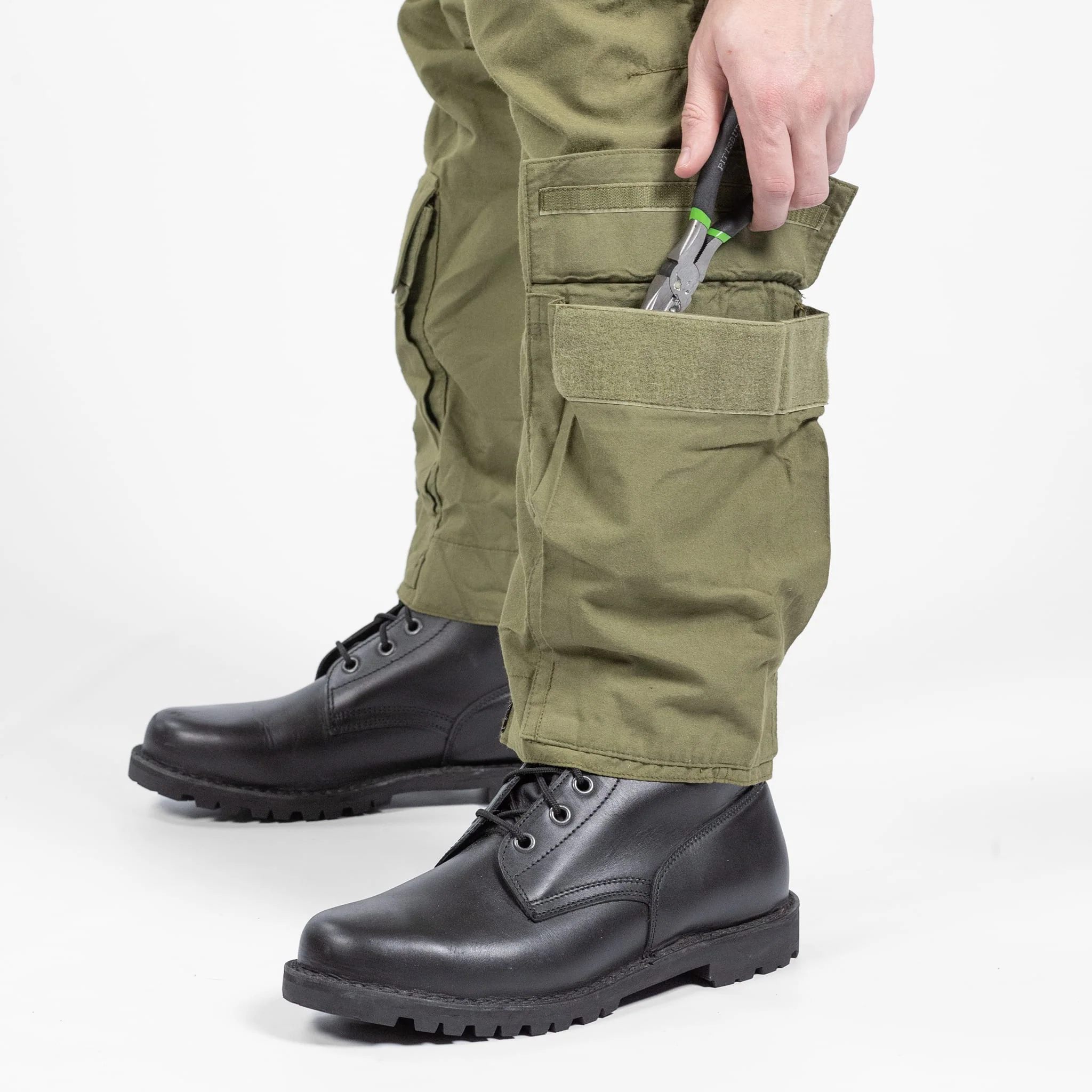 British Flight Crew Coverall - Image 8